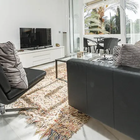 Mr- Cozy 4 Sleep Flat In Marbella, Great Location Apartment Exterior photo