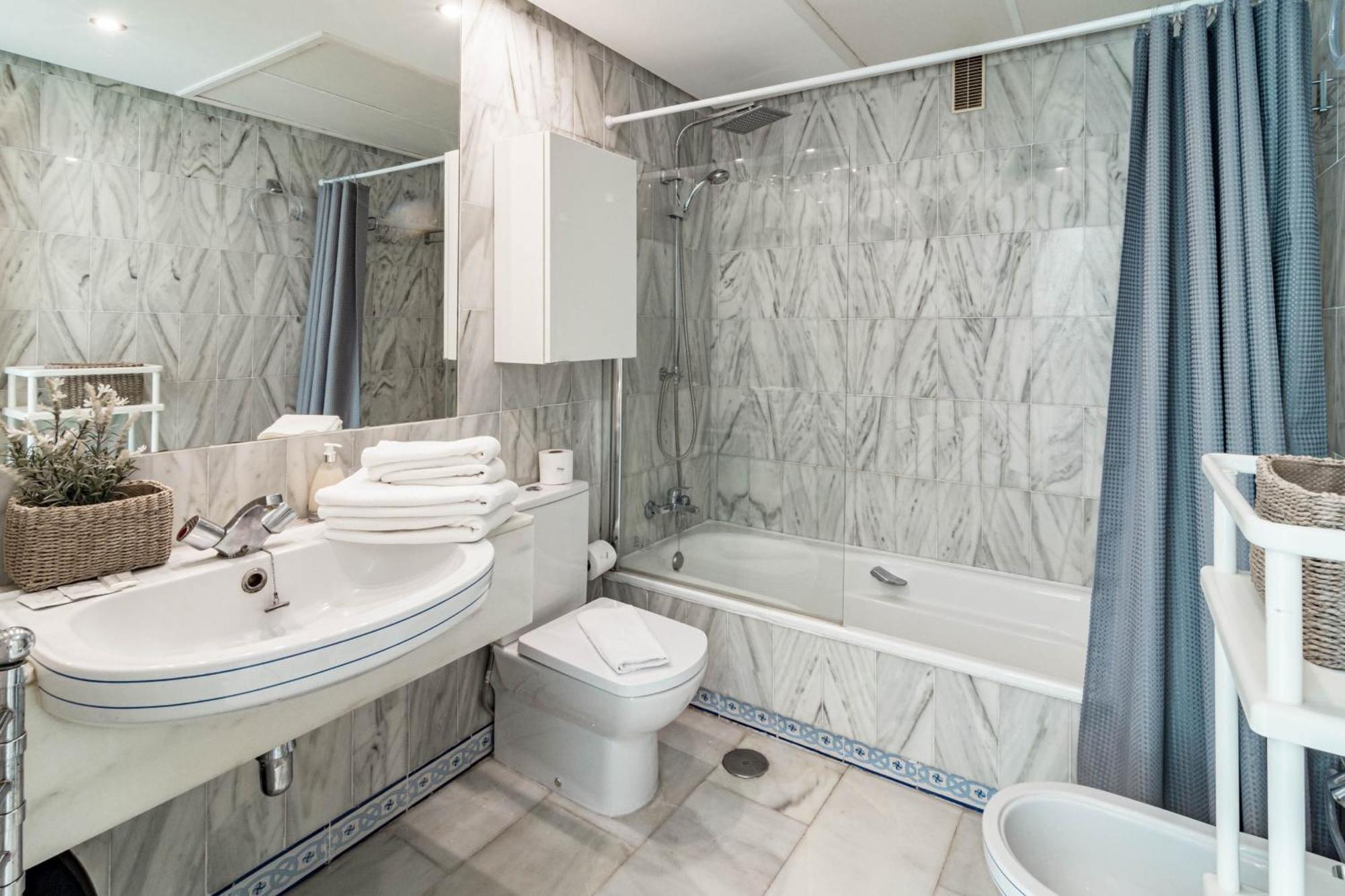 Mr- Cozy 4 Sleep Flat In Marbella, Great Location * Marbellac